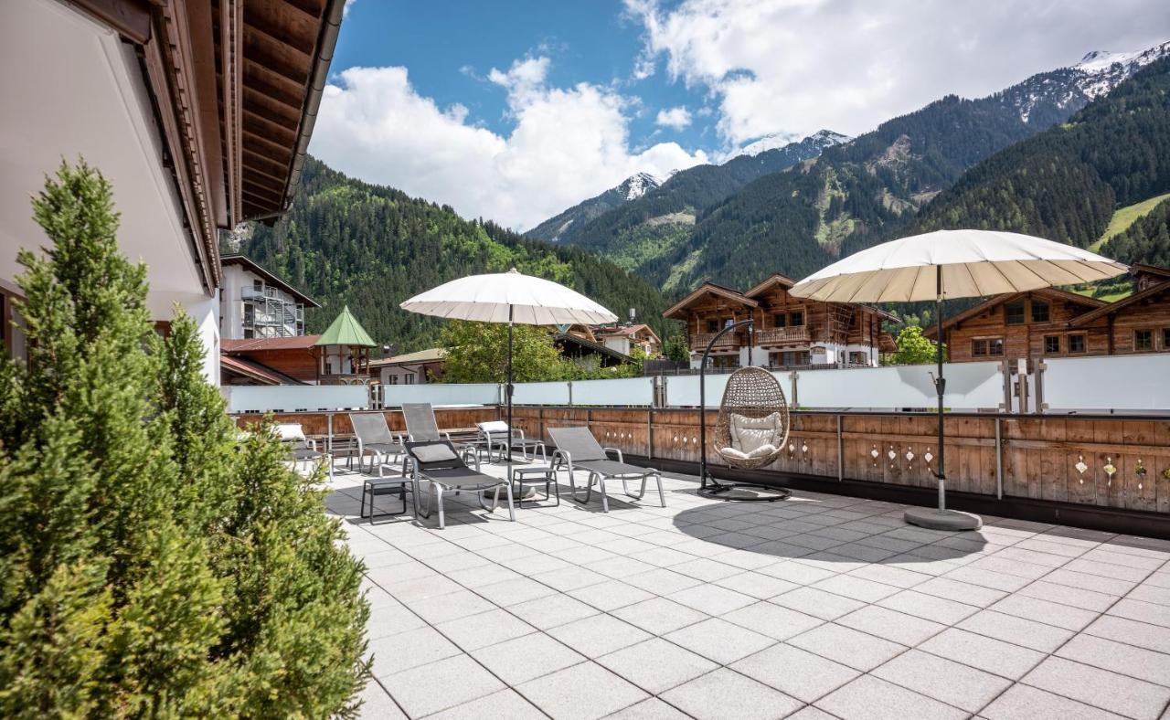 Hotel Viktoria & Landhaus Joggl Mayrhofen Bagian luar foto